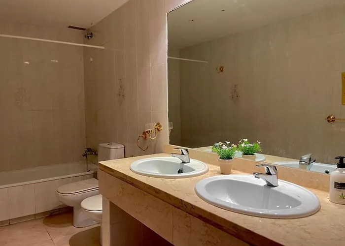 Atico Gredos 아파트 칸델레다